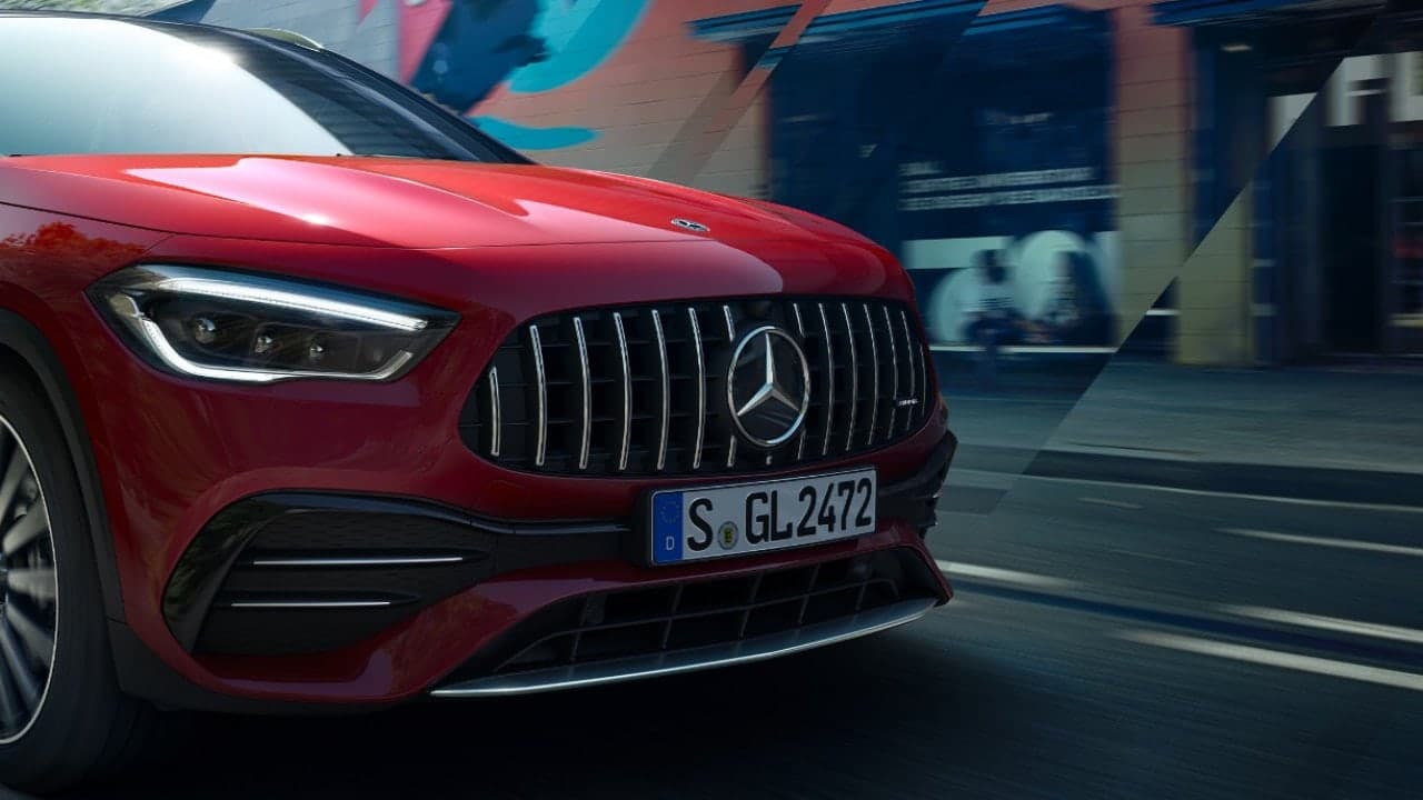 Lưới tản nhiệt đặc trưng kiểu AMG