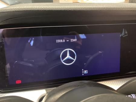Mercedes E 180 Avantgarde 2022. Màu Polar White. Odo 2.300km. Như mới 99%z4315886735056_c12de97fa4309233eb28e6da2bac4f53