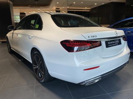 Mercedes E 180 Avantgarde 2022. Màu Polar White. Odo 2.300km. Như mới 99%z4315886735192_df943decf2927bdea0e0bbca6d46fcb9