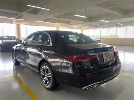 Mercedes E180 V0 2022. Màu Đen. Odo 299km. Như mới 100%z4315949064952_0f4d87e41eb4e6e121ba9f0b516eece3